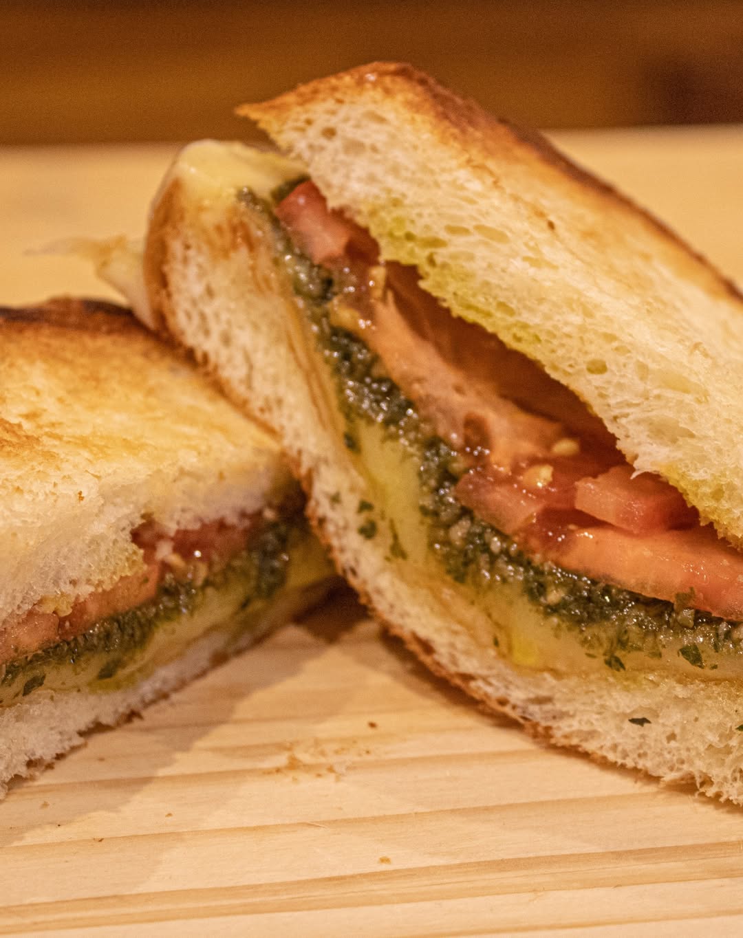 Caprese com Pão Fresquinho